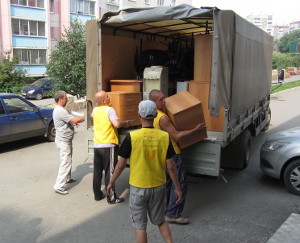 Заказать Квартирный Переезд в Новочеркасске, Недорого! Грузчики с газелью для перевозки домашних вещей и мебели